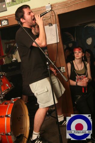 Ni Jusan (D) Projekt Schuldenberg, Plauen 9. Mai 2008 (3).jpg